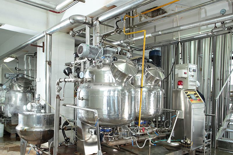 Taller de Producción de Caramelos Explosivos